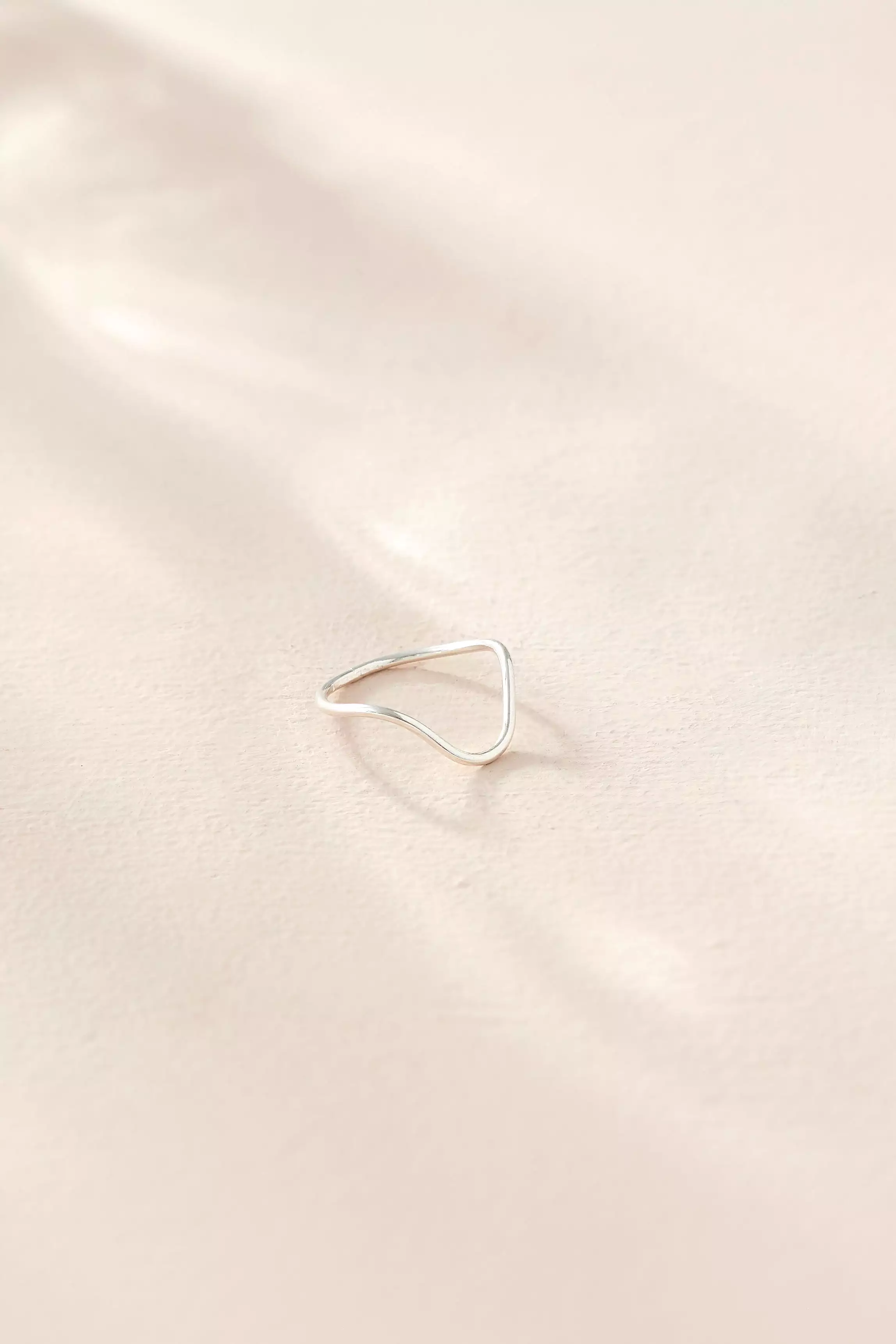 Curve Ring