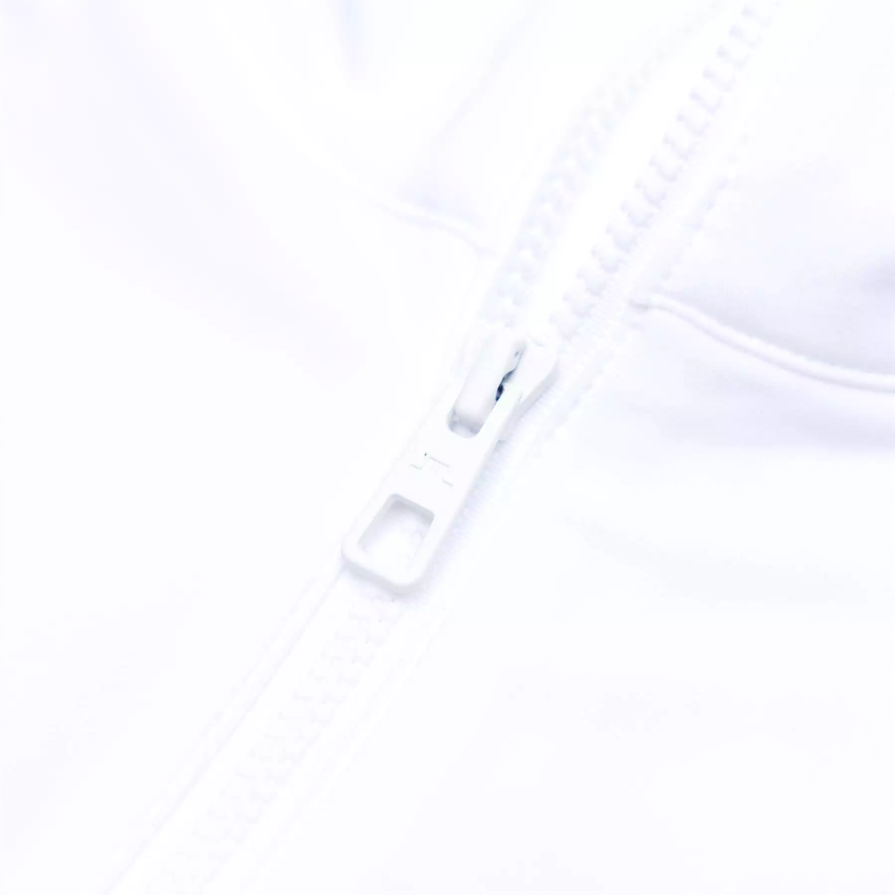 Jarvis Mid Layer White - AW23