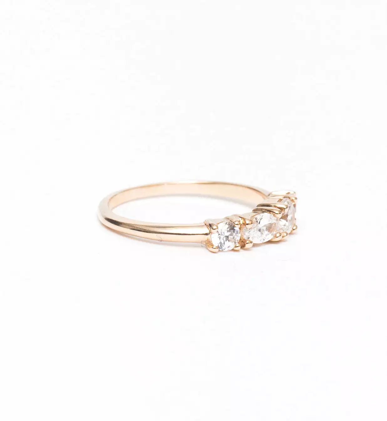 Linear Diamond Ring