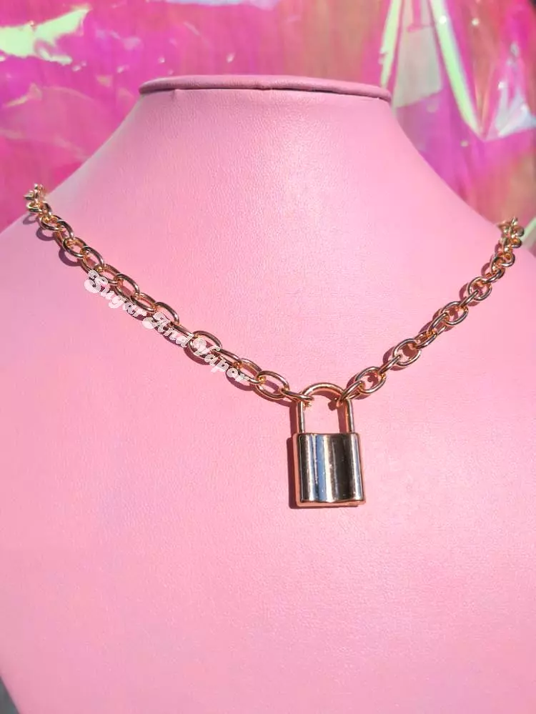 LOCK UP Metal Chain Necklace