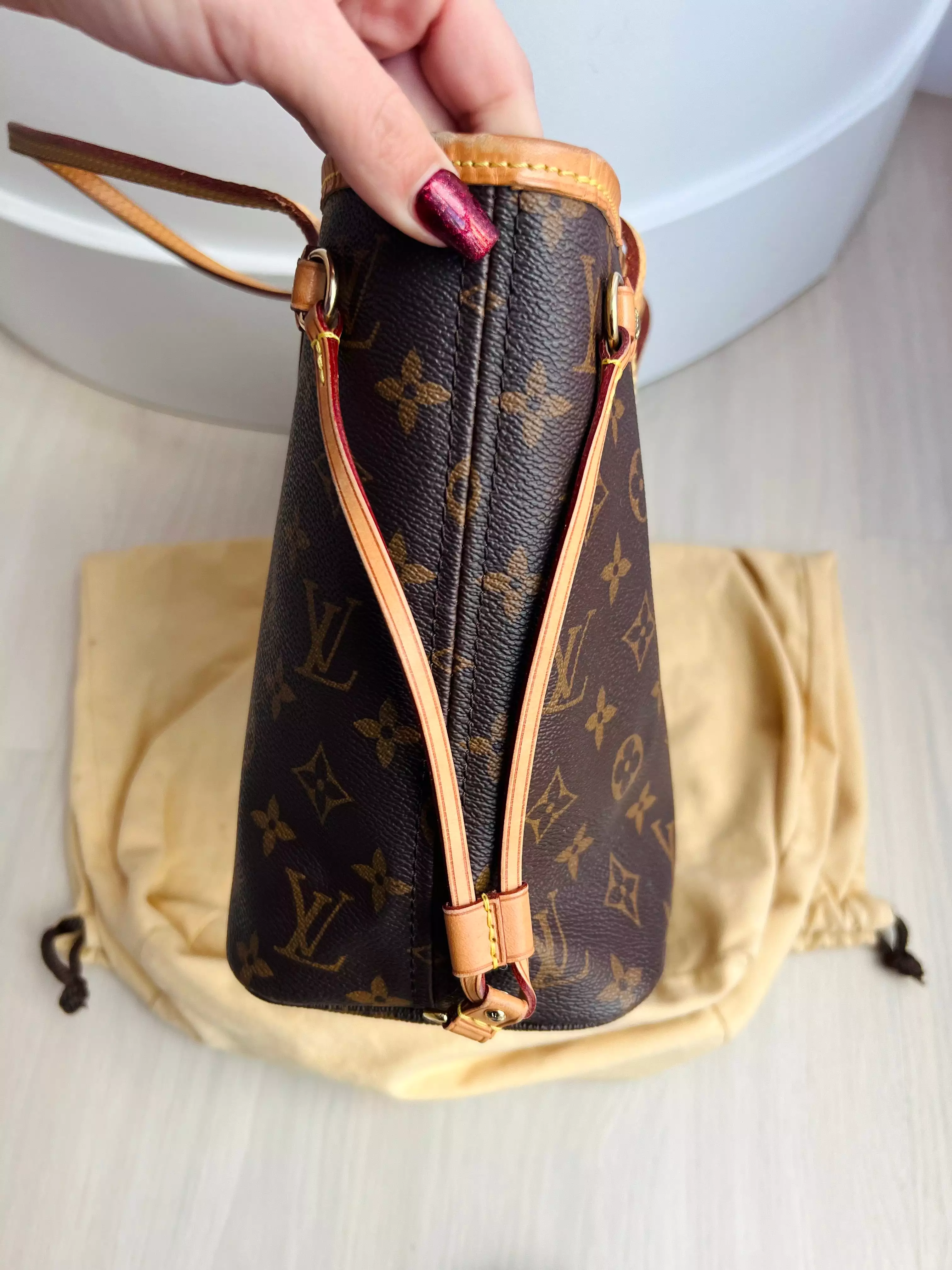 Louis Vuitton Neverfull bag